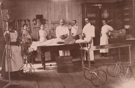 Faculdade de Medicina da Bahia, Departamento de Obstetrícia, 1903