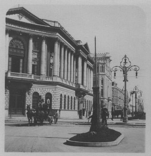 Edifício da Caixa de Amortização inaugurado na avenida Central em 1906 tombado pelo Patrimônio Histórico na década de 1970. 