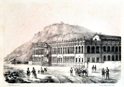 Hospício de Pedro II, situado na Praia Vermelha, hoje Palácio universitário da Universidade Federal do Rio de Janeiro, em litografia de meados do século XIX.